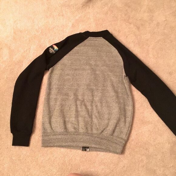 GGS Canada Gray and Black Men's Front Zip Jacket Unisex Sweater - Picture 5 of 8